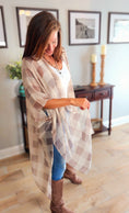 Load image into Gallery viewer, DS-Lightweight Buffalo Check Kimono
