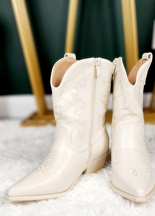 Dolly Cowgirl Boots